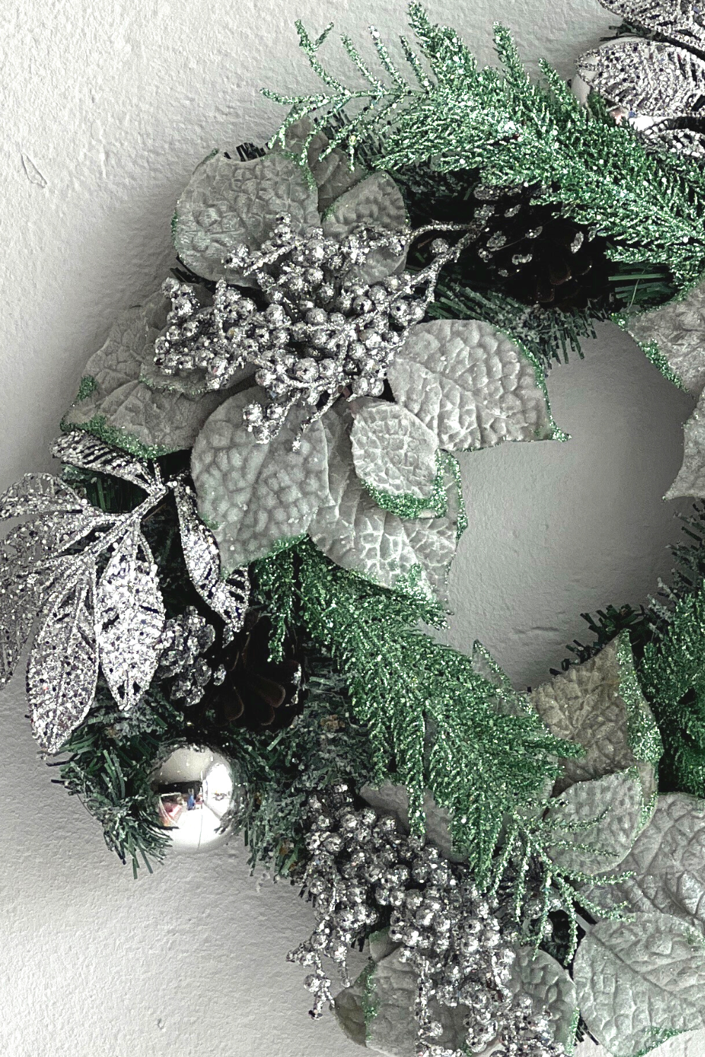 jade and silver wreath