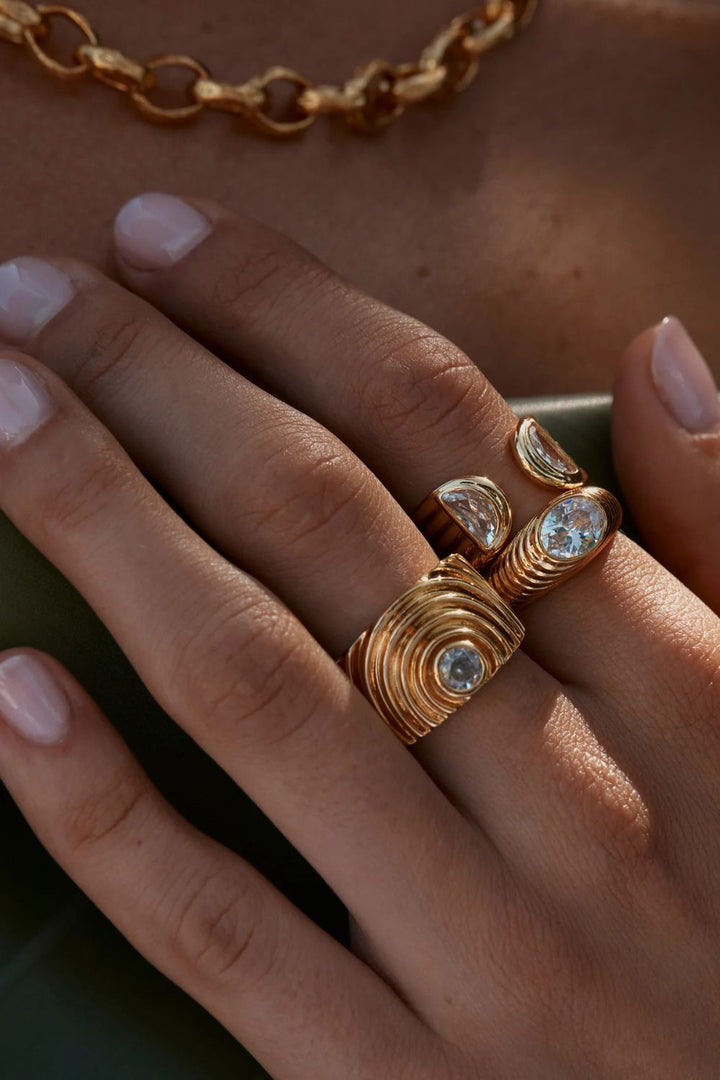 PLUMERIA RING