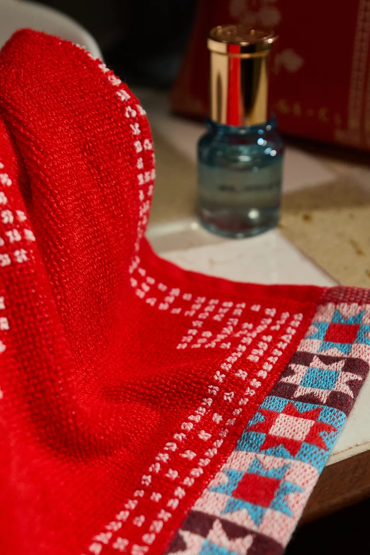 Bonny Hand Towel - Poppy