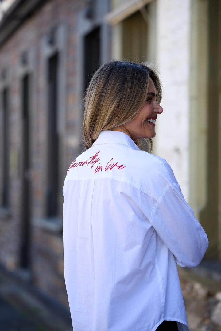 THEA SHIRT WHITE IN LOVE