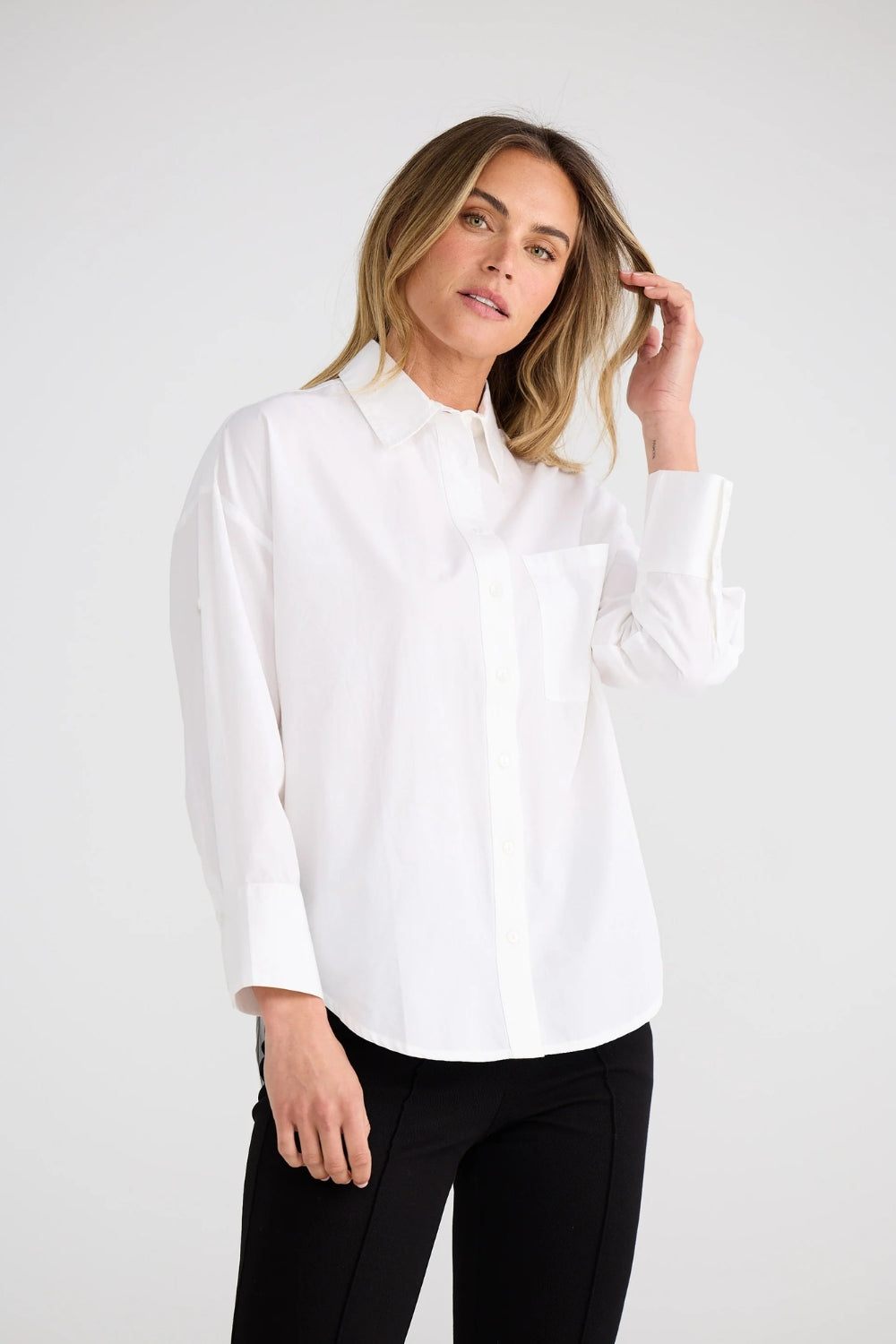 THEA SHIRT WHITE IN LOVE