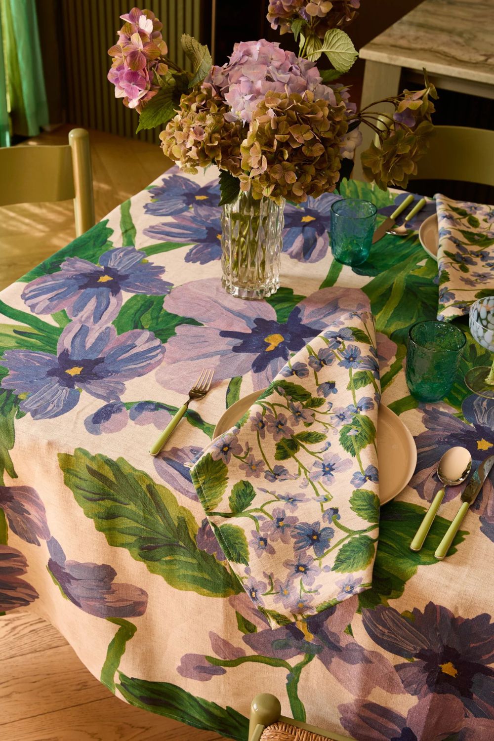 Lilas Blue Linen Tablecloth