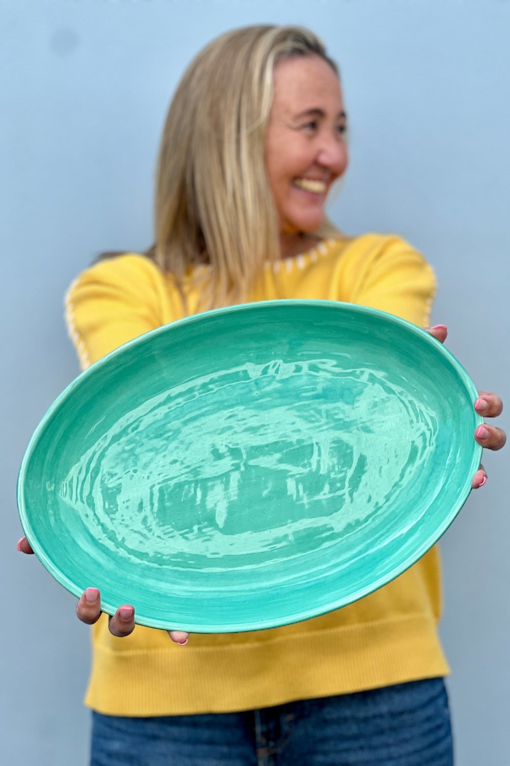 OVAL SERVING CARIBBEAN