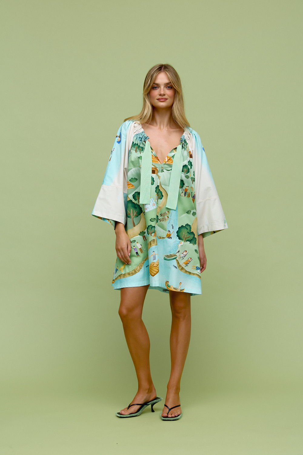 FAIRWAY TO HEAVEN. Dress.