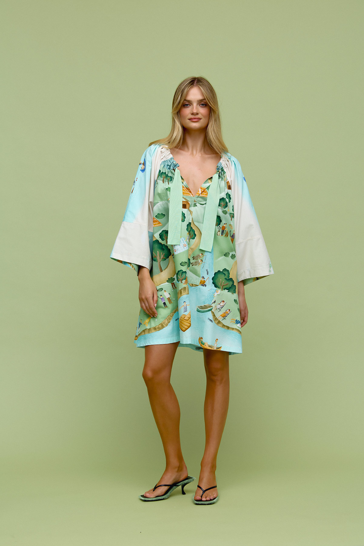 FAIRWAY TO HEAVEN. Dress.