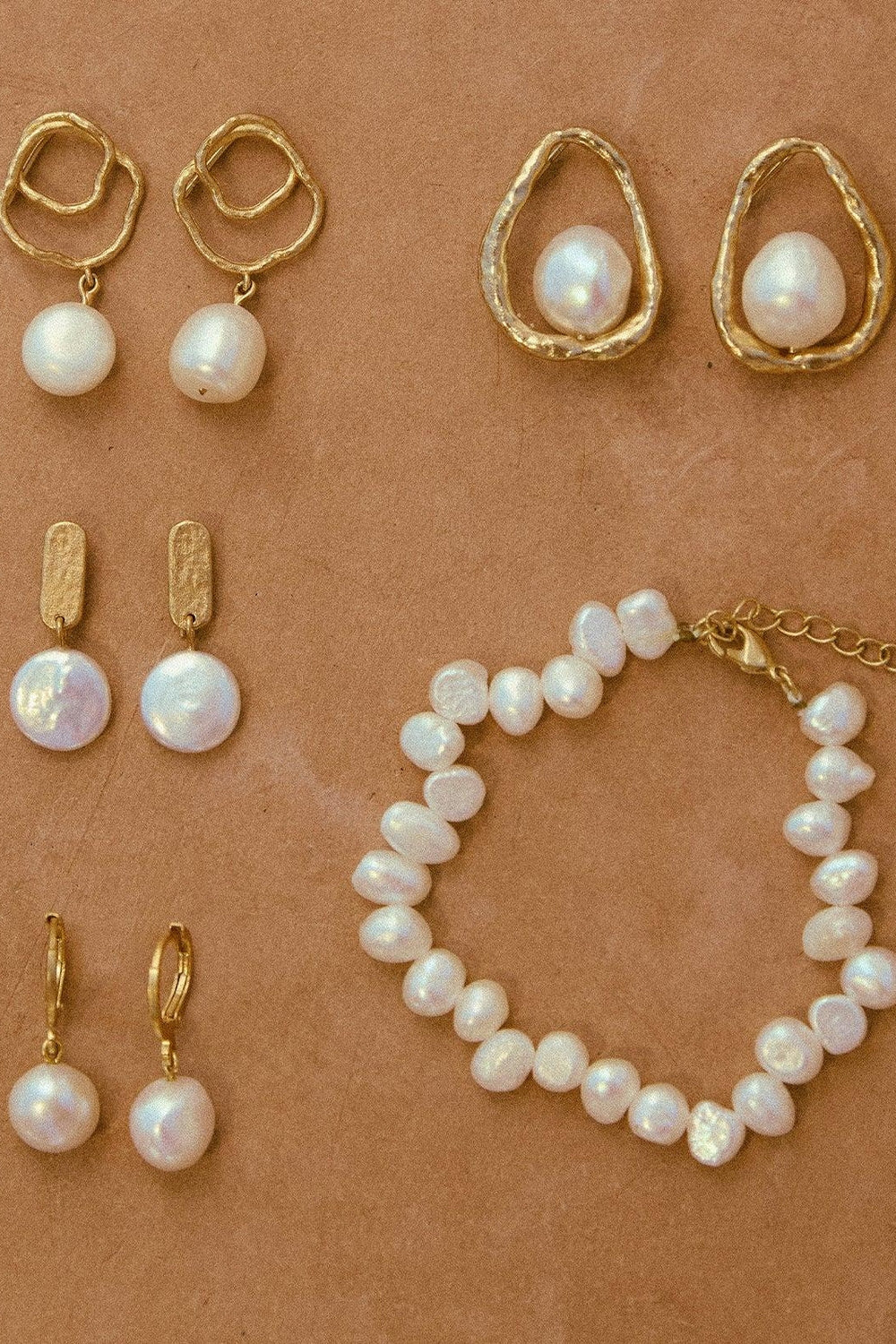 Estée Earrings