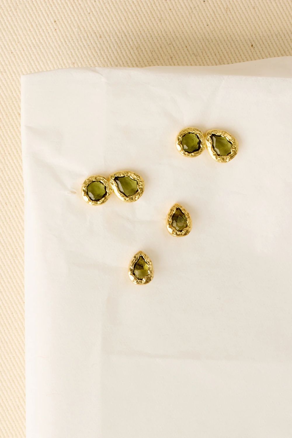 Lysiana Earrings