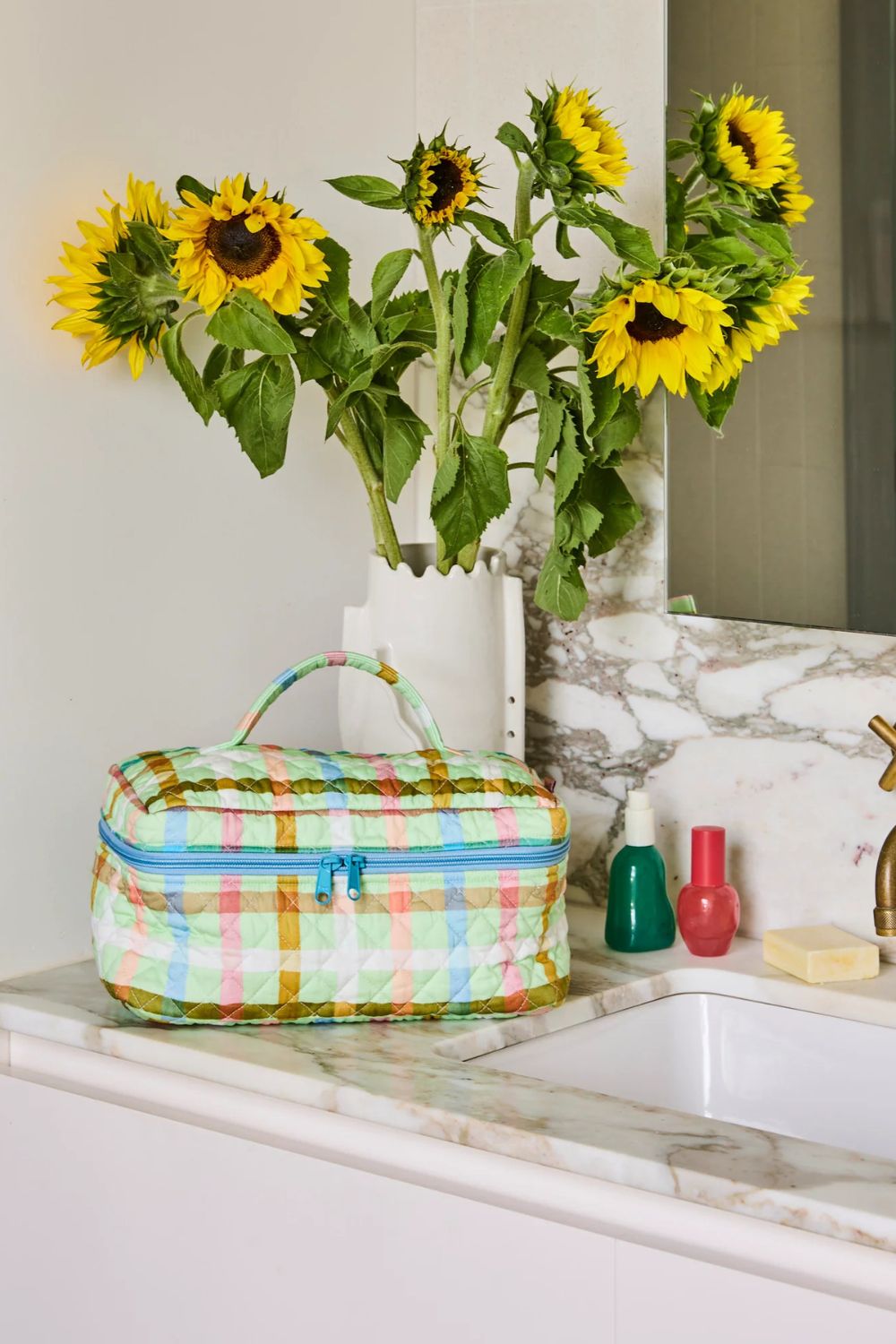 CANDY CHECK MINT QUILTED COTTON TOILETRY CASE