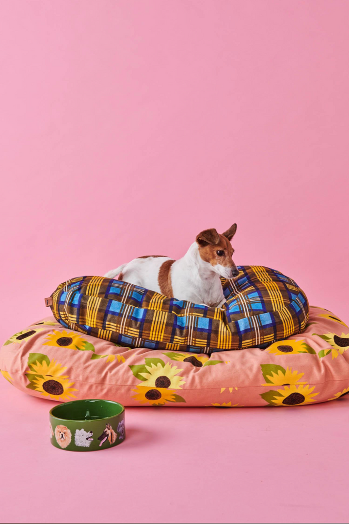 KIP & CO. COSY TARTAN DOG BED