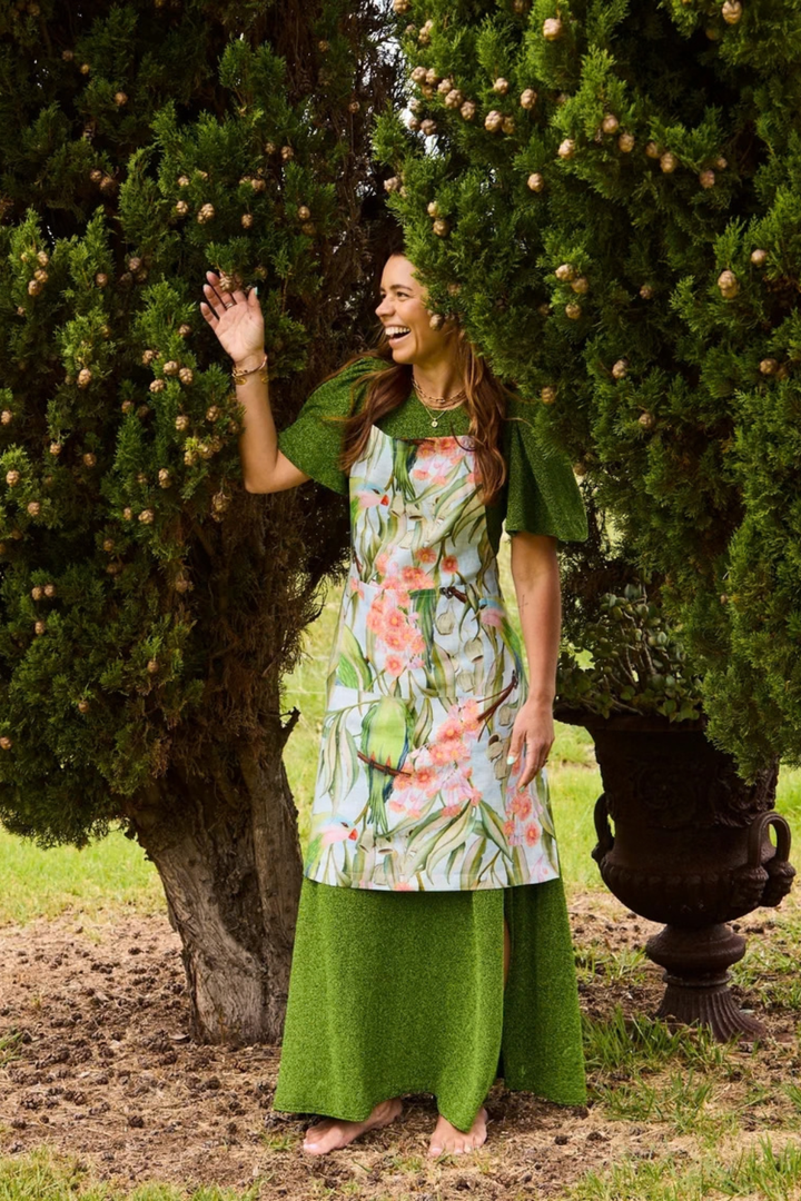 Bush Waltz Apron