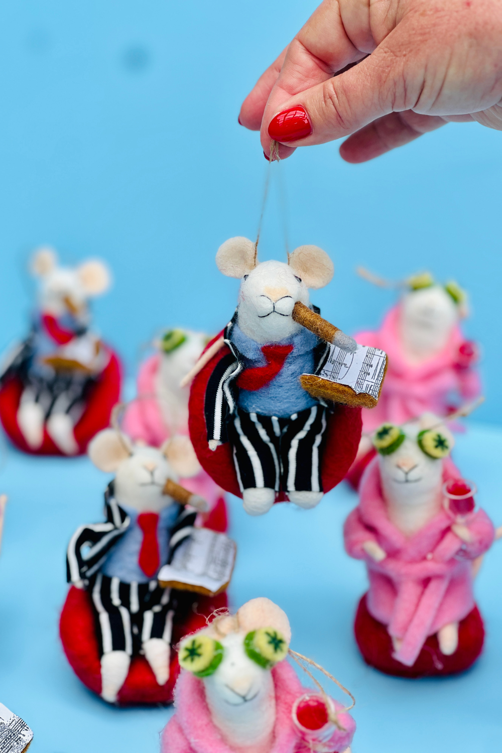 Penny Pampered Mouse Hanging Tree Decoration