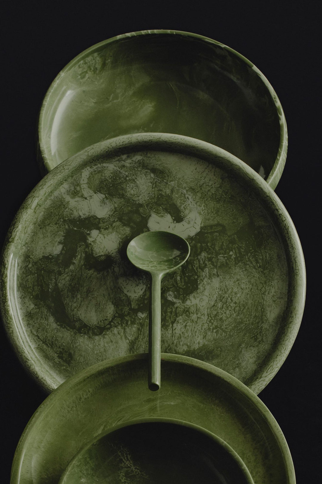 Round Platter Moss
