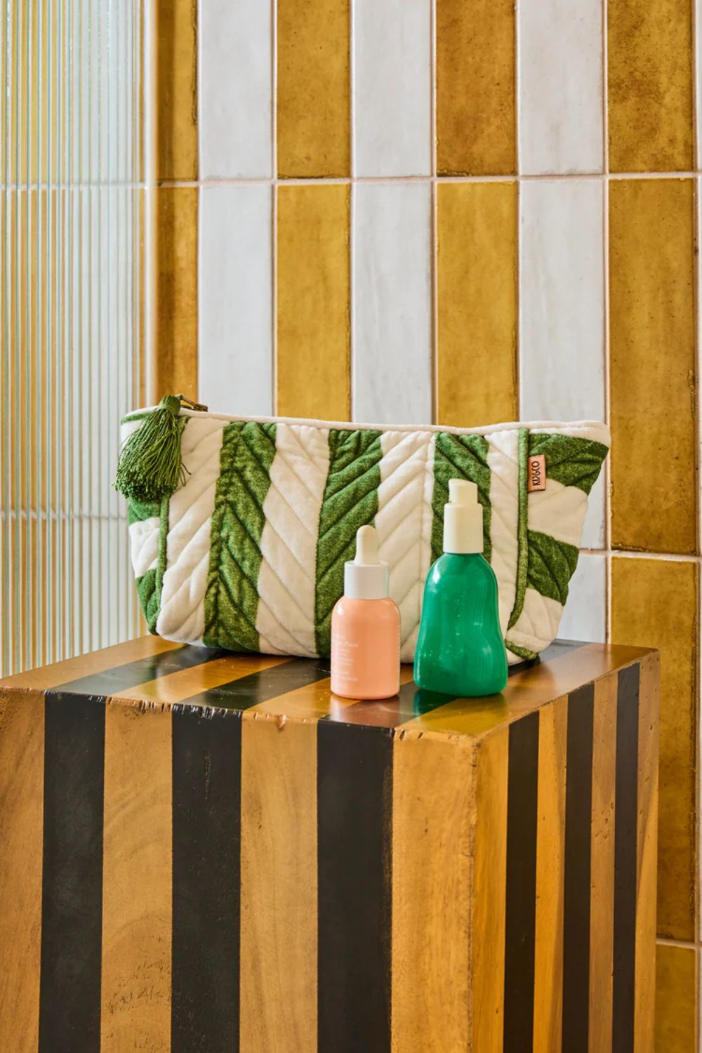 MOSS STRIPE VELVET TOILETRY BAG