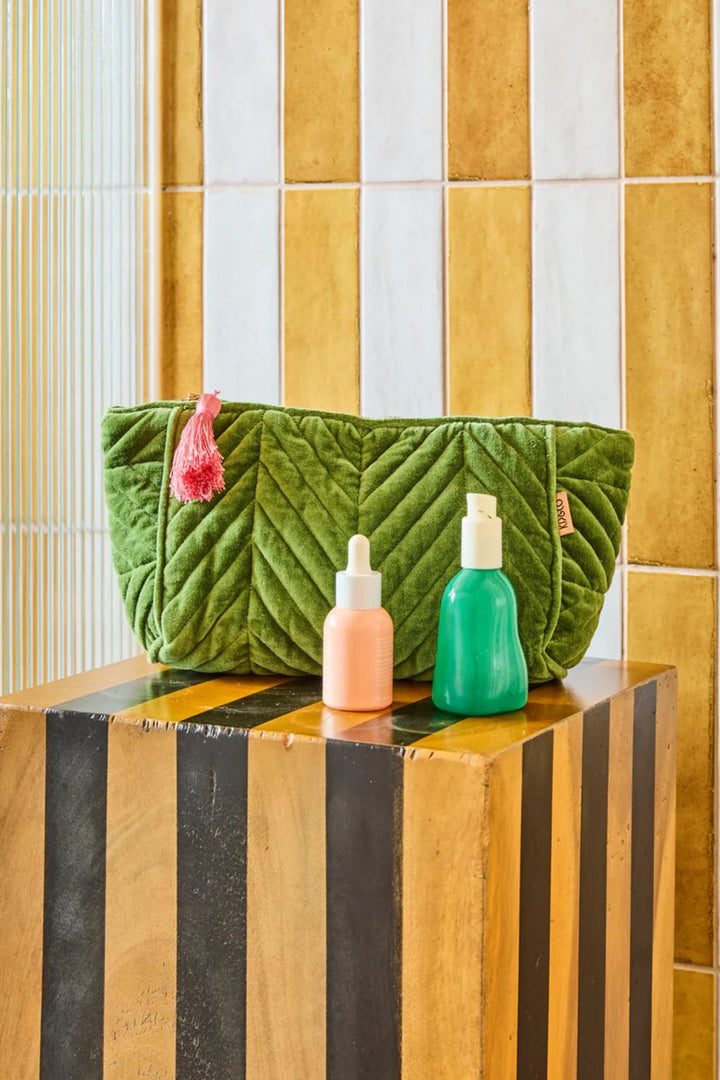 MOSS VELVET TOILETRY BAG