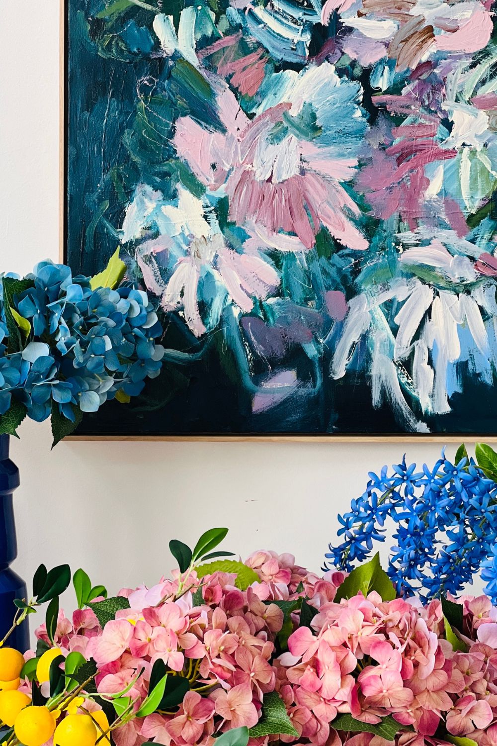 She blooms at Night - Aliki K