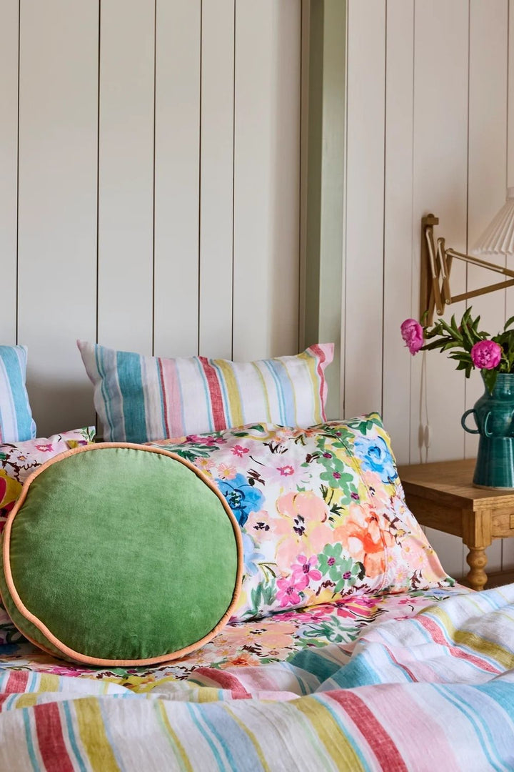 Pesto Velvet Pea Cushion