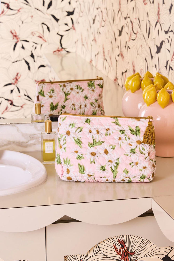 Sweet Daisy Quilted Cotton Toiletry Purse One Size - Crate Expectations