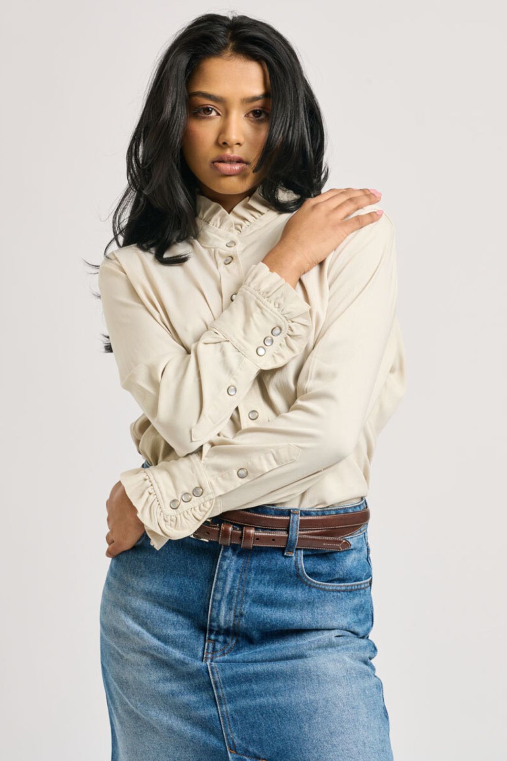 The Olivia Classic Cut Shirt Frill - Stone