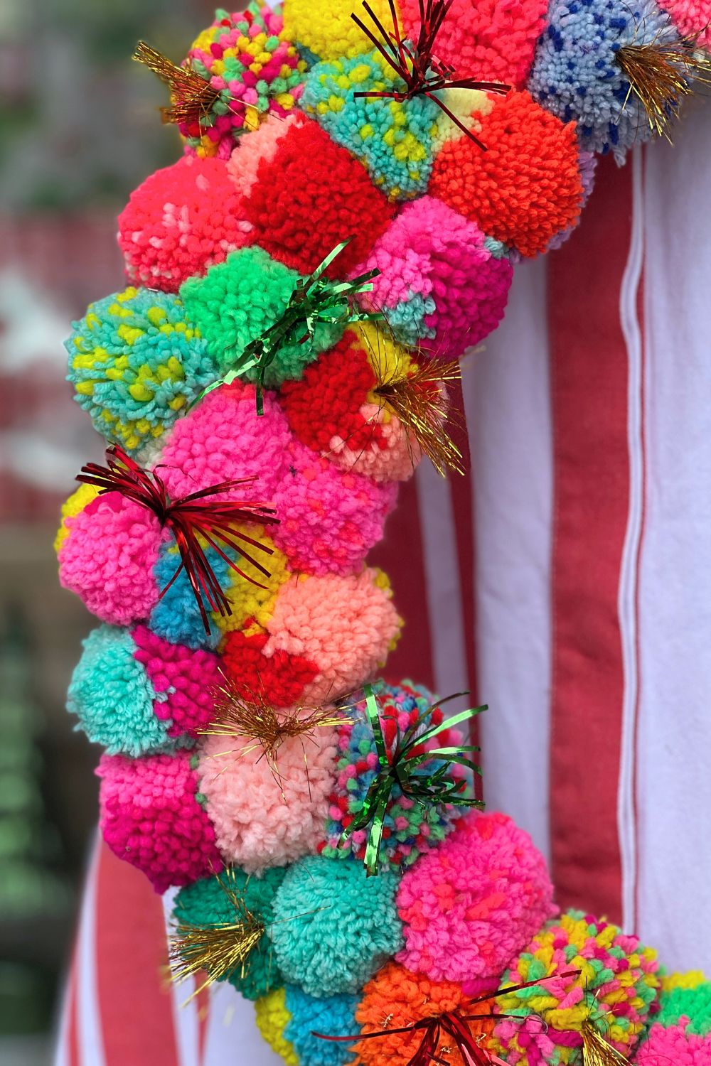 POM POM WREATH