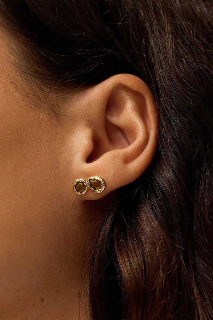 Lysiana Earrings