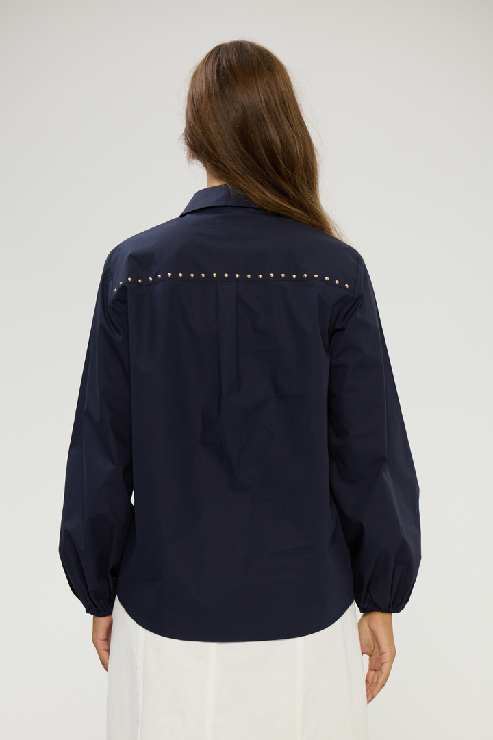 Isolana Shirt - Crate Expectations