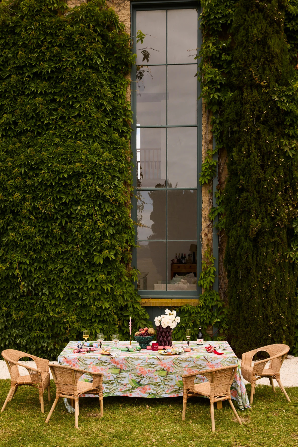 Bush Waltz Tablecloth