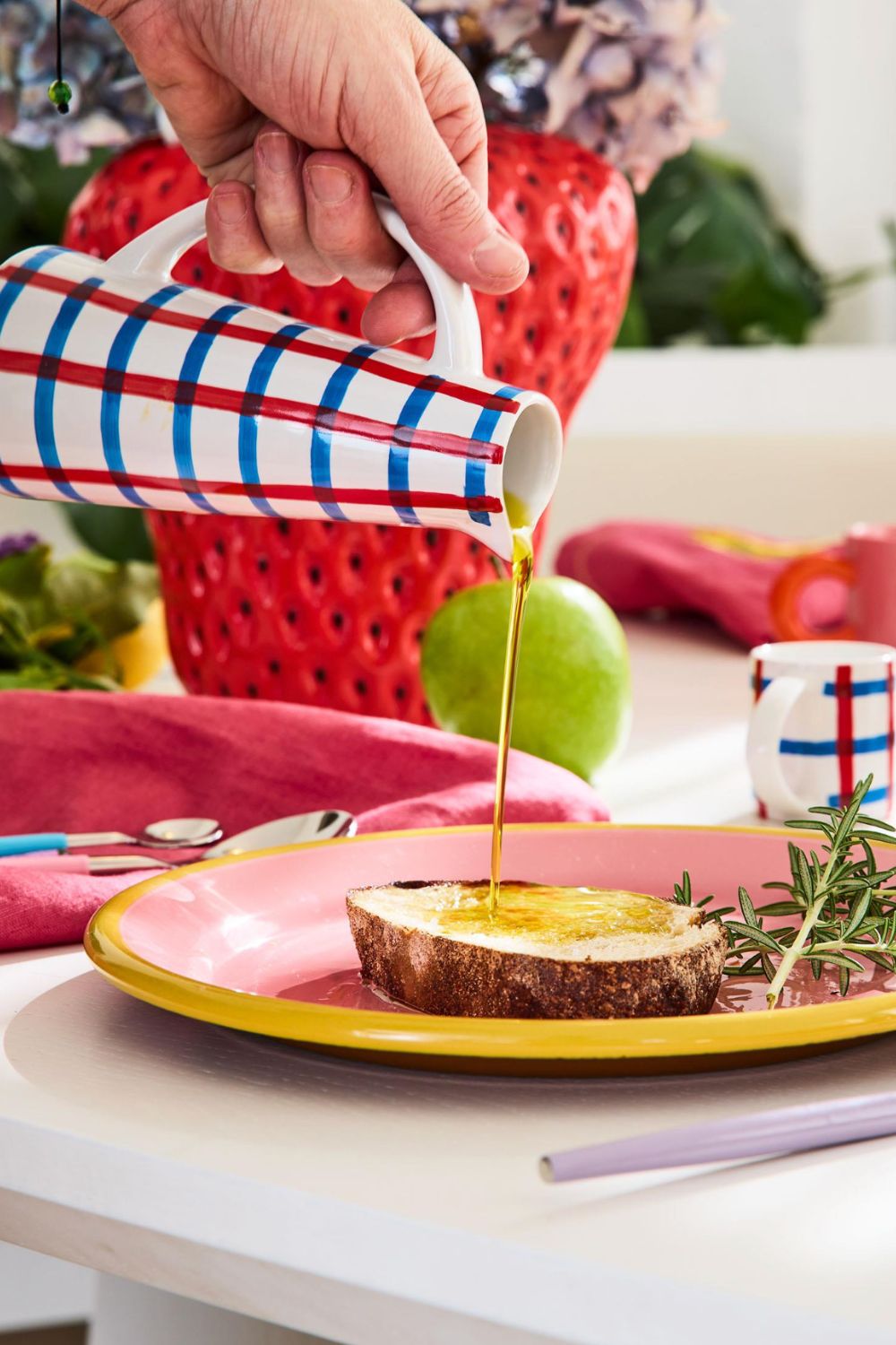 Bon Appetit Tartan Oil and Vinegar Set One Size