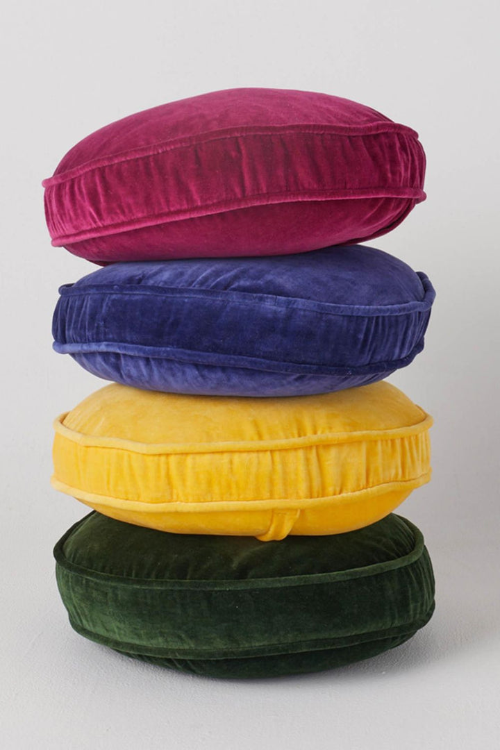 Anemone Velvet Pea Cushion One Size