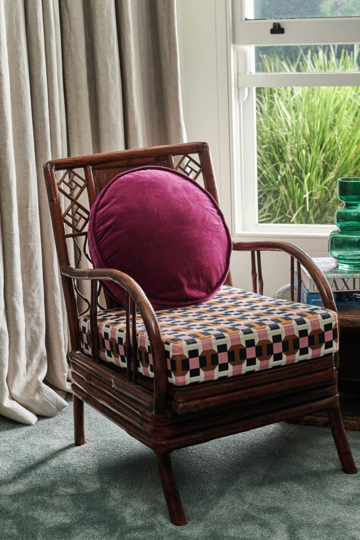 Anemone Velvet Pea Cushion One Size