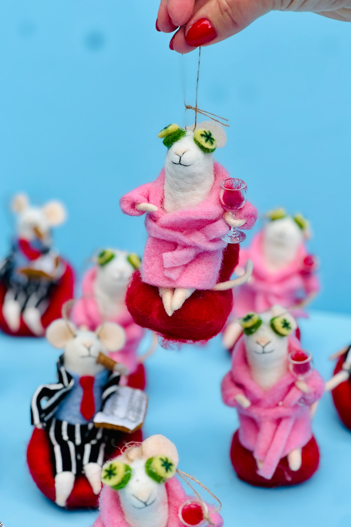 Penny Pampered Mouse Hanging Tree Decoration