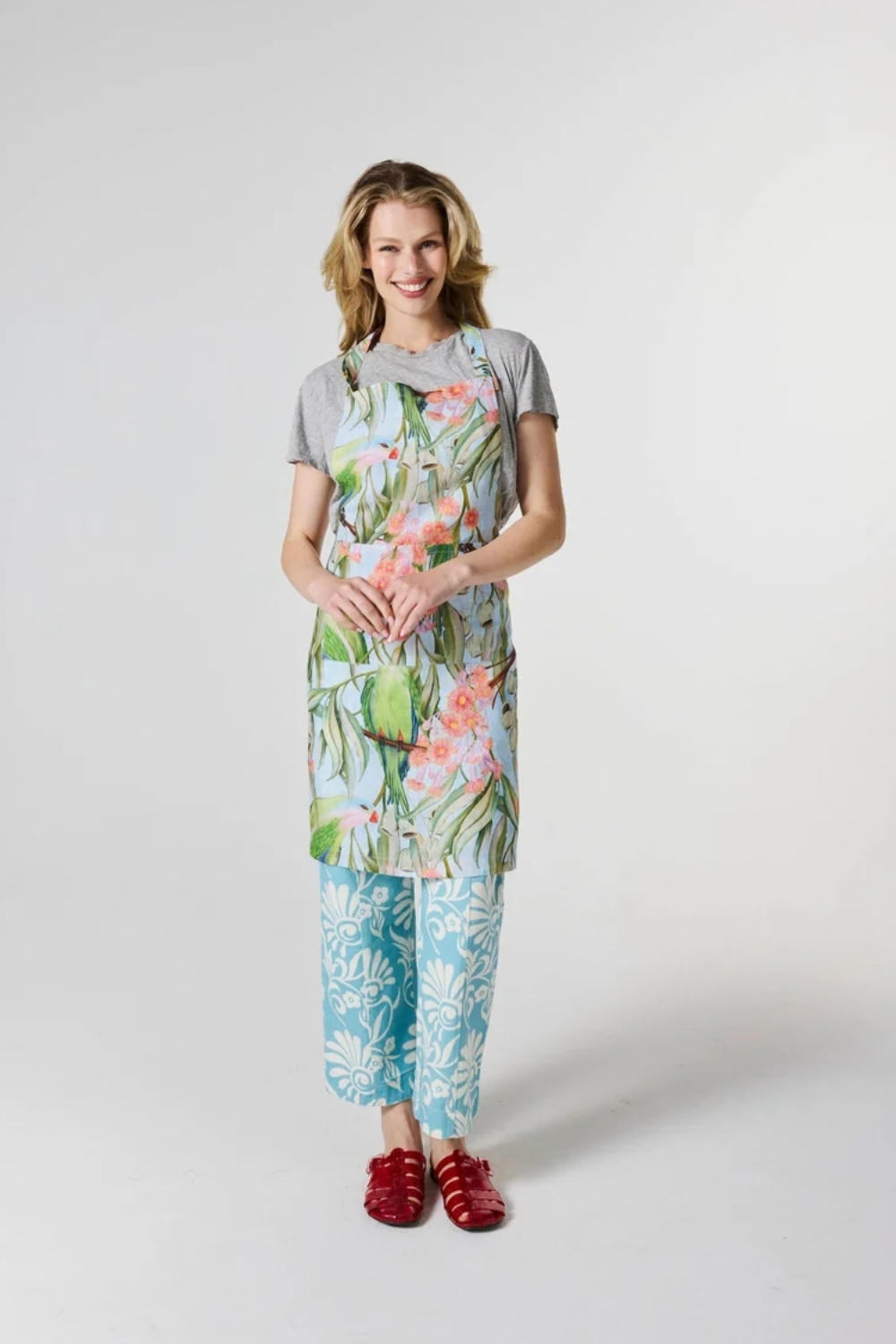 Bush Waltz Apron