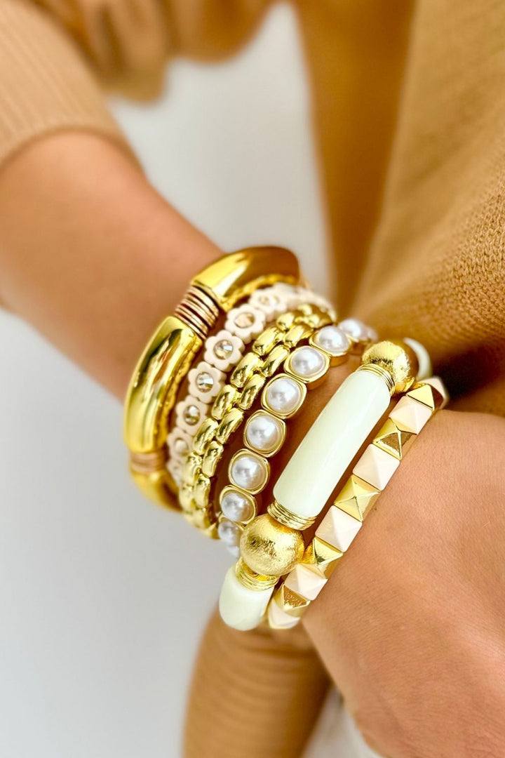 CHUNKY CREAM AND GOLD BRACELET