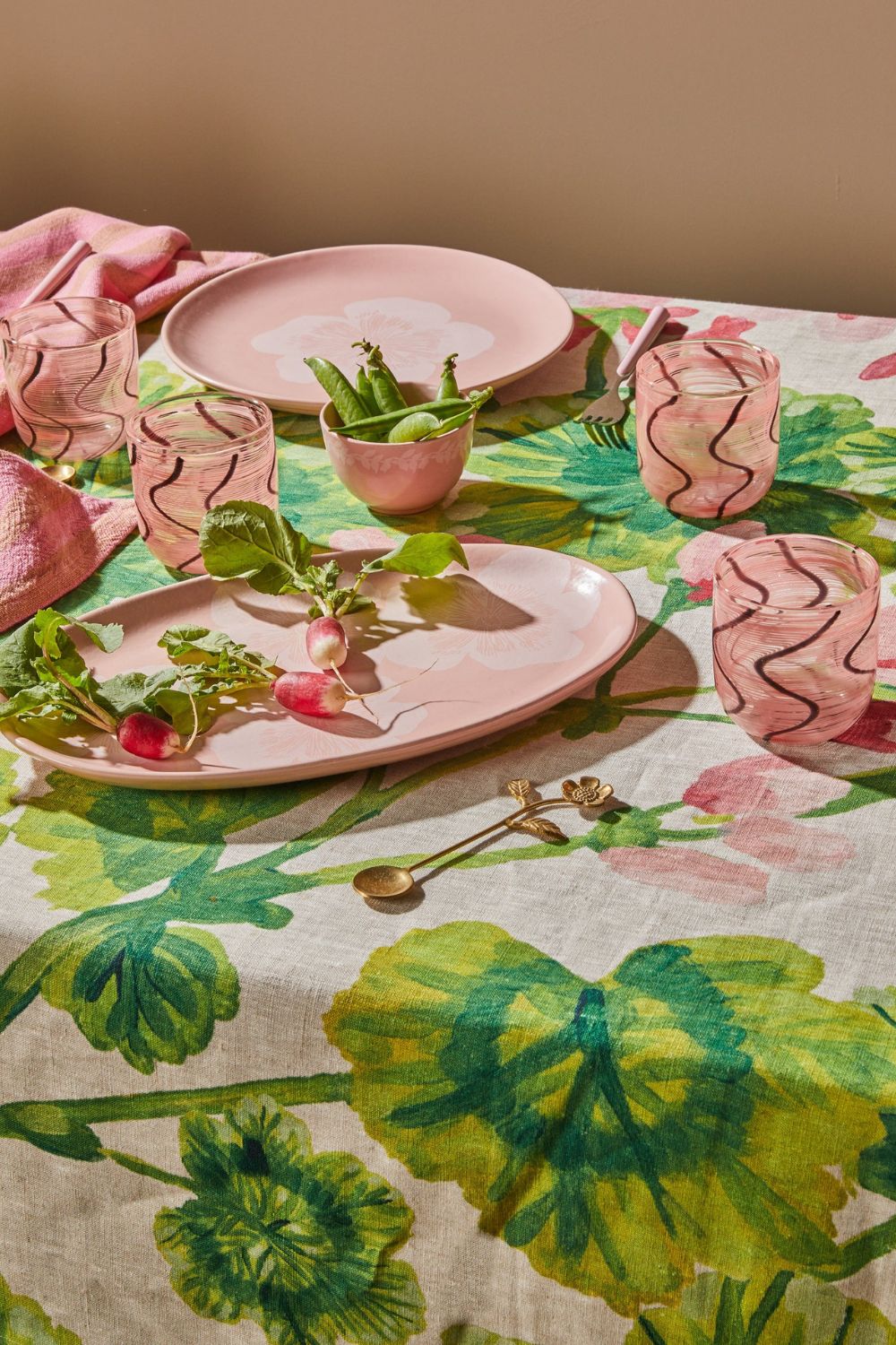 Geranium Multi Tablecloth - Size: Large 350cm x 170cm