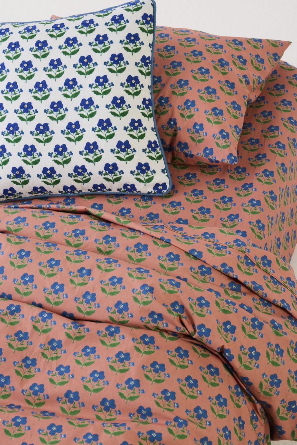 Kip&Co x Anna Spiro Indian Summer Rose Organic Cotton Fitted Sheet