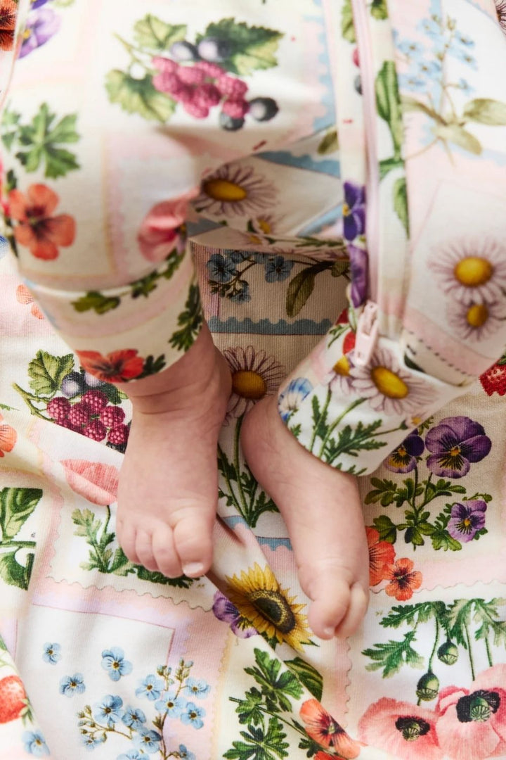 Sweet Life Newborn Baby Gift Pack