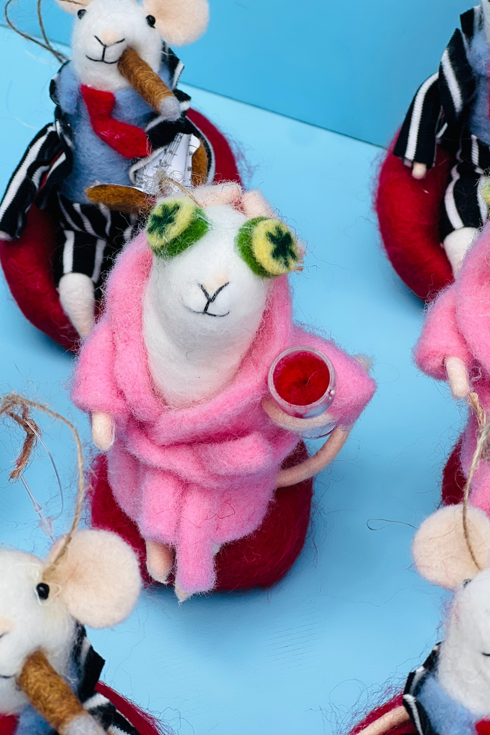 Penny Pampered Mouse Hanging Tree Decoration