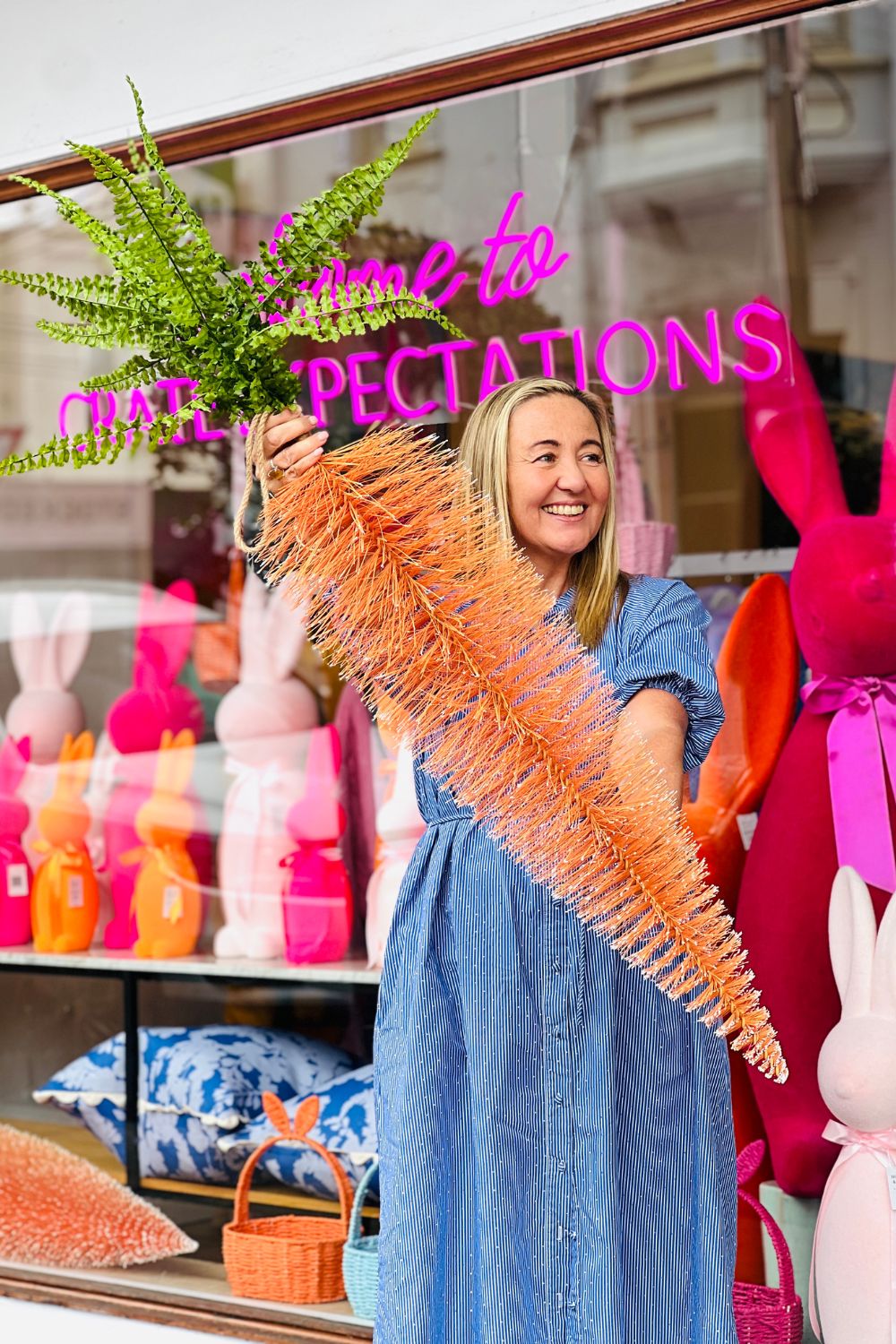 EXTRAVAGANT ORANGE EASTER CARROT