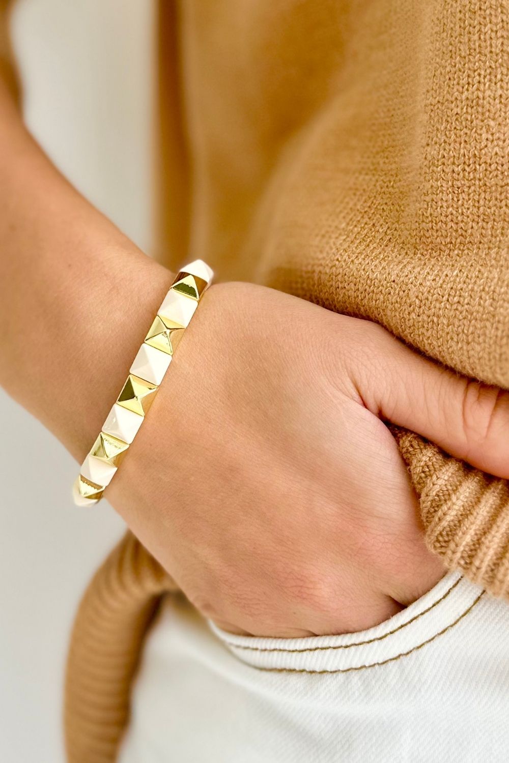 Stud bracelet - Gold and Cream