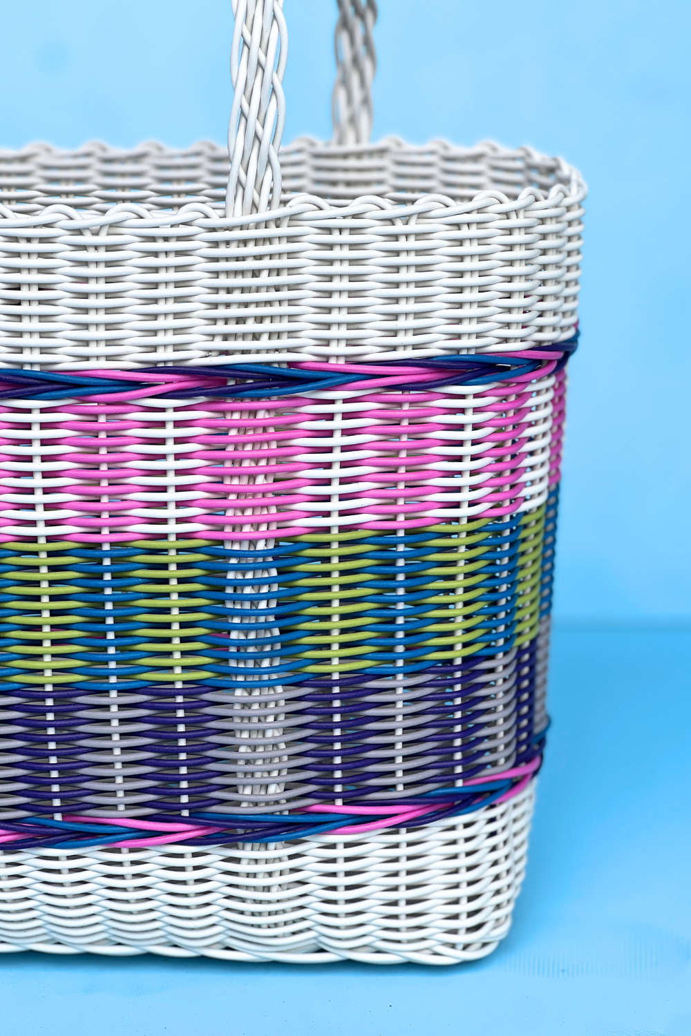Vanilla Basket Medium