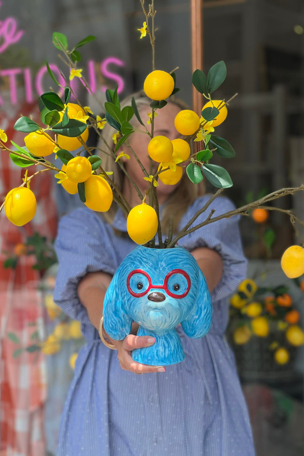 Dog Vase - Scruffy (King Charles)