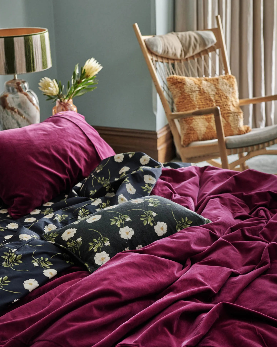 Anemone Velvet Quilt Cover