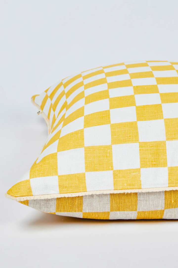 small checkers cushions vanilla