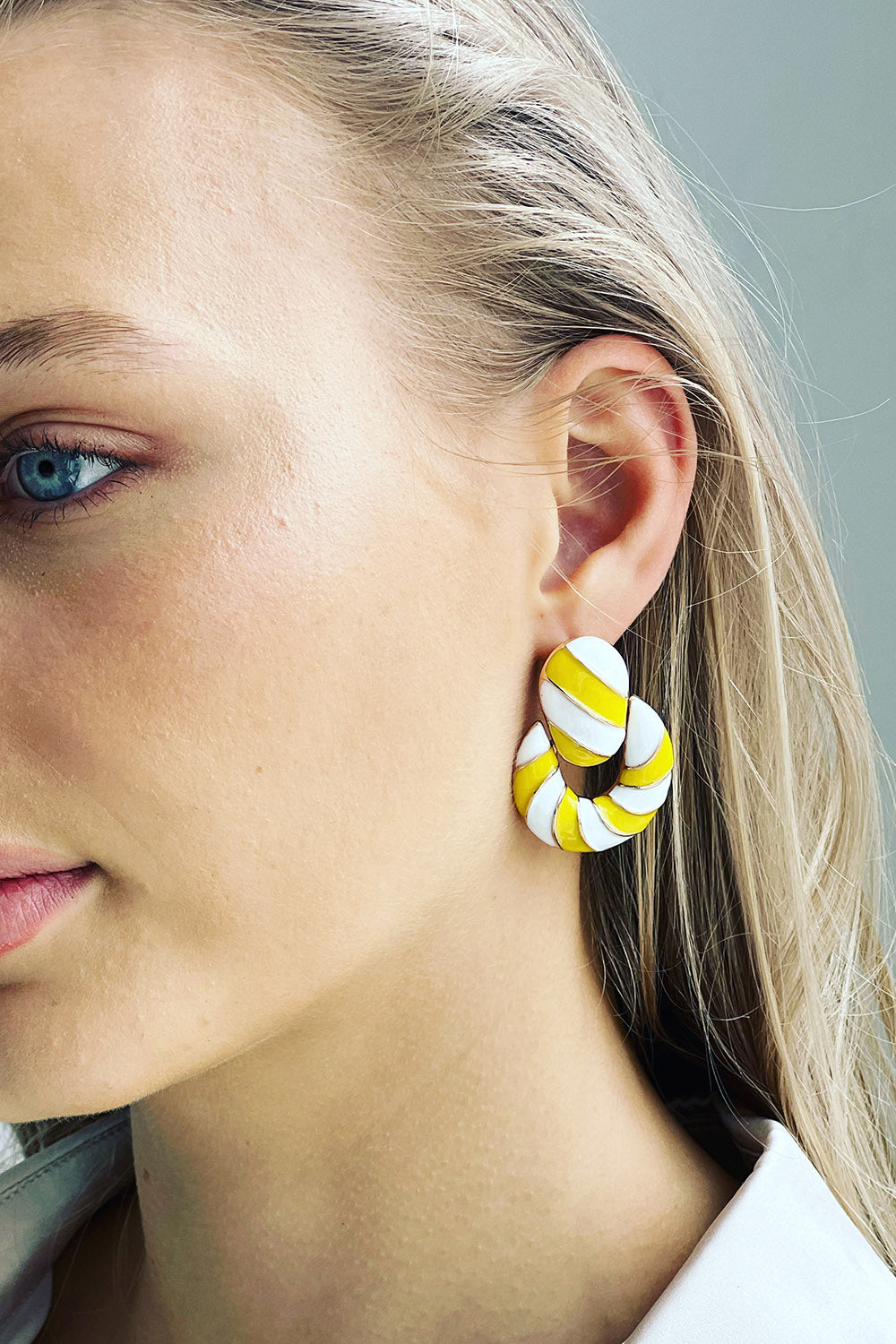 THE RACING STRIPE EARRING - YELLOW